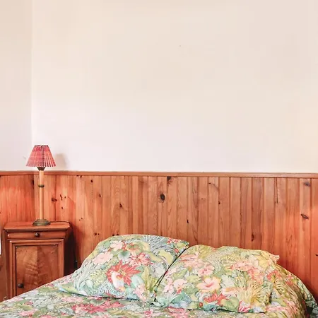 Lovely In With Kitchenette