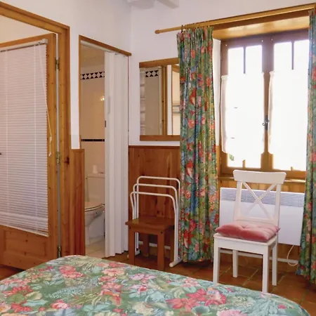 Hébergement de vacances Lovely In With Kitchenette *